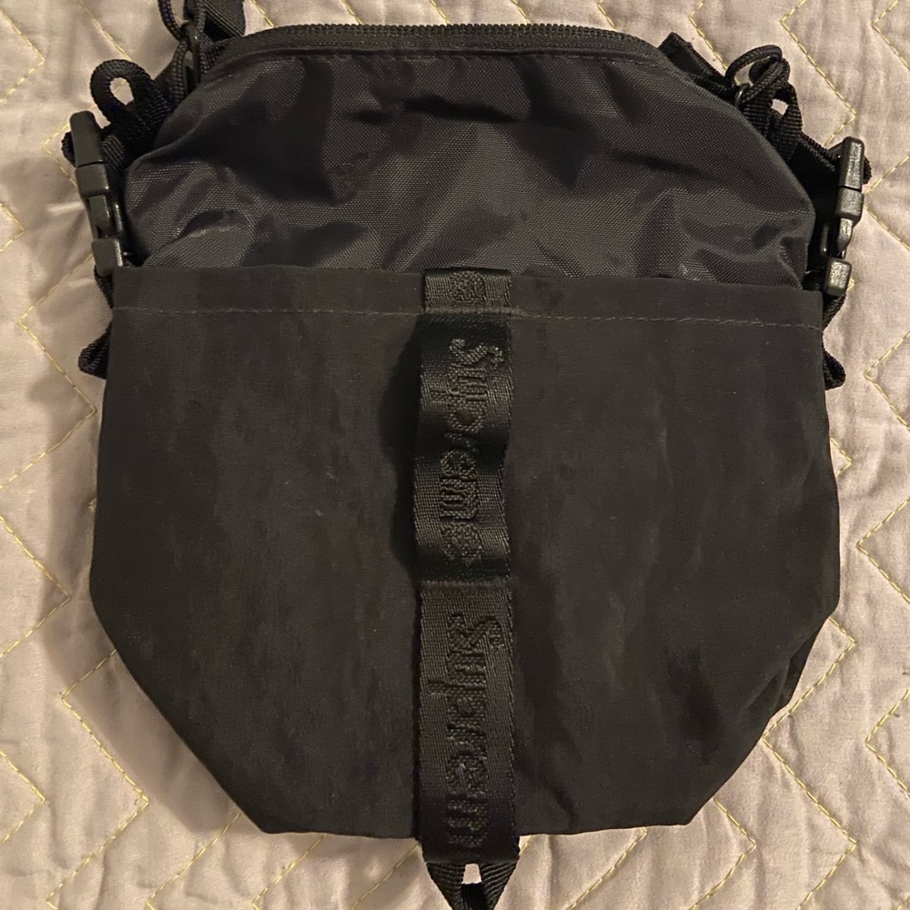 Supreme Neck Pouch